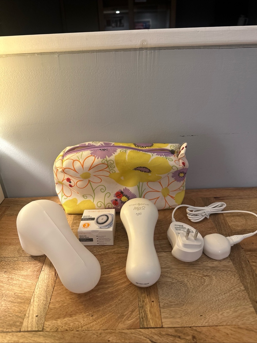 Clarisonic Mia 2 Facial Cleaning Brush w/ Charger Sonic Skin Cleansing System